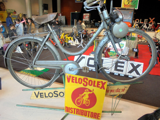 Un vélosolex italien fabriqué en 1951 sous license à Turin