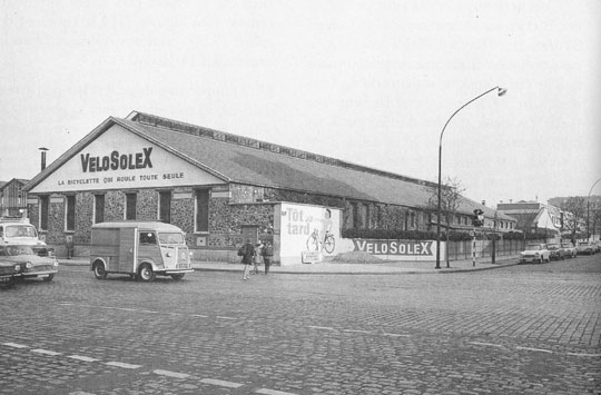 Les usines Vélosolex à Courbevoie