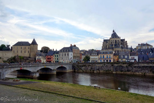La Mayenne dans le centre-ville