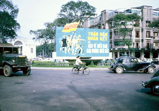 Velosolex 1700 Rond-Point Charner-Bonard Saigon