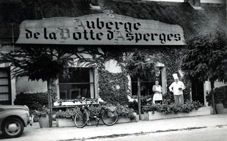 Auberge de la botte d'Asperges Guécélard 1952