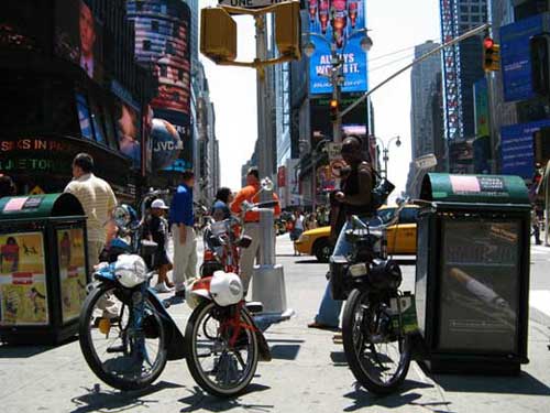 Times Square Manhattan avec 3 solex